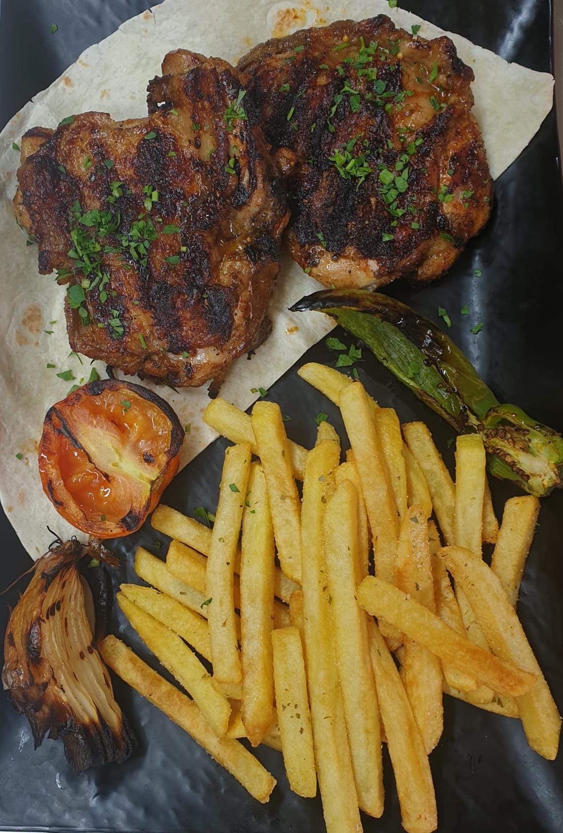 فخدة دجاج مسحب مشوي